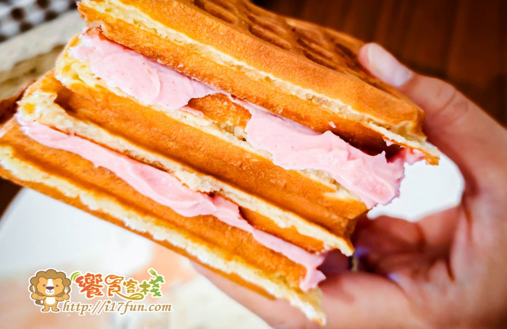 小木屋鬆餅│高雄人氣鬆餅店!新竹起家近20年老店,高雄市區唯一一家,鹹甜口味高達30種口味可以選擇 - 第16張圖 小木屋鬆餅│高雄人氣鬆餅店!新竹起家近20年老店,高雄市區唯一一家,鹹甜口味高達30種口味可以選擇