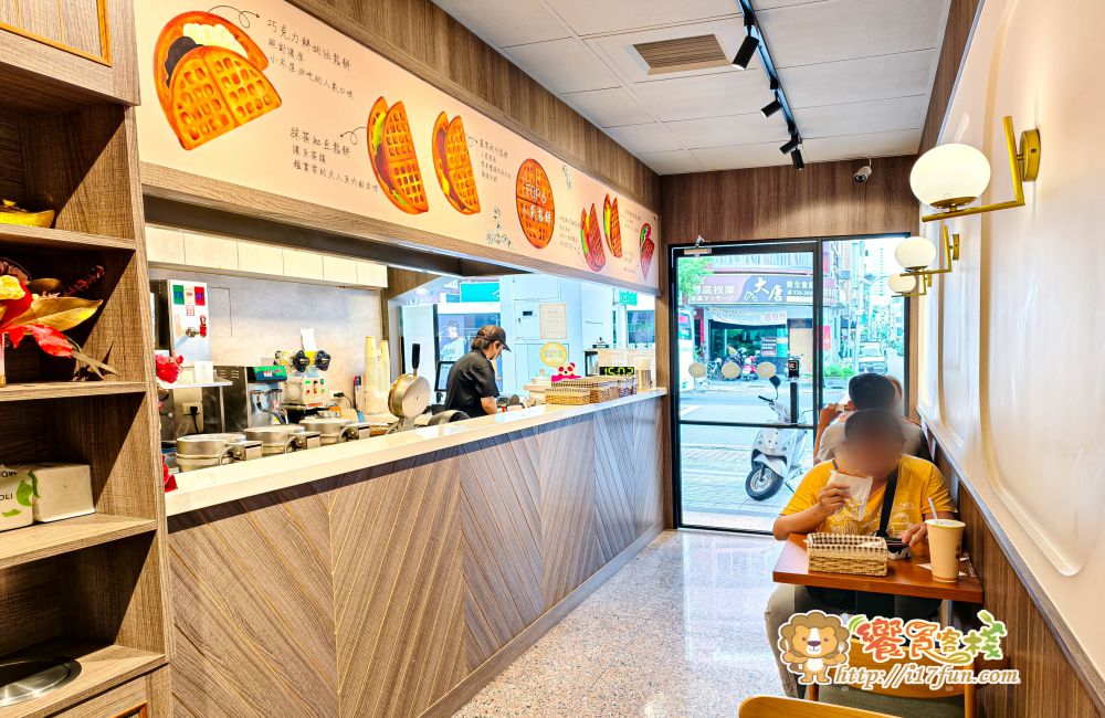 小木屋鬆餅│高雄人氣鬆餅店!新竹起家近20年老店,高雄市區唯一一家,鹹甜口味高達30種口味可以選擇 - 第4張圖 小木屋鬆餅│高雄人氣鬆餅店!新竹起家近20年老店,高雄市區唯一一家,鹹甜口味高達30種口味可以選擇