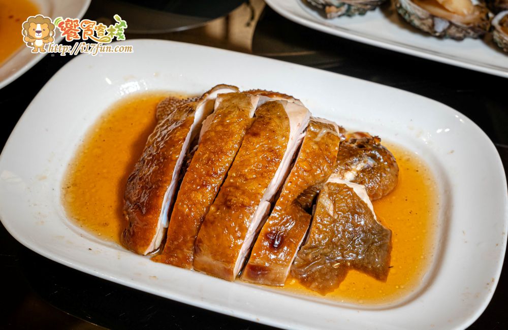 林皇宮奇鮮和漢料理│高雄隱藏版中日料理饗宴!融合烤鴨、港點與日式料理,包廂環境超有質感,適合家庭聚餐、約會與重要宴客場合 - 第29張圖 林皇宮奇鮮和漢料理│高雄隱藏版中日料理饗宴!融合烤鴨、港點與日式料理,包廂環境超有質感,適合家庭聚餐、約會與重要宴客場合