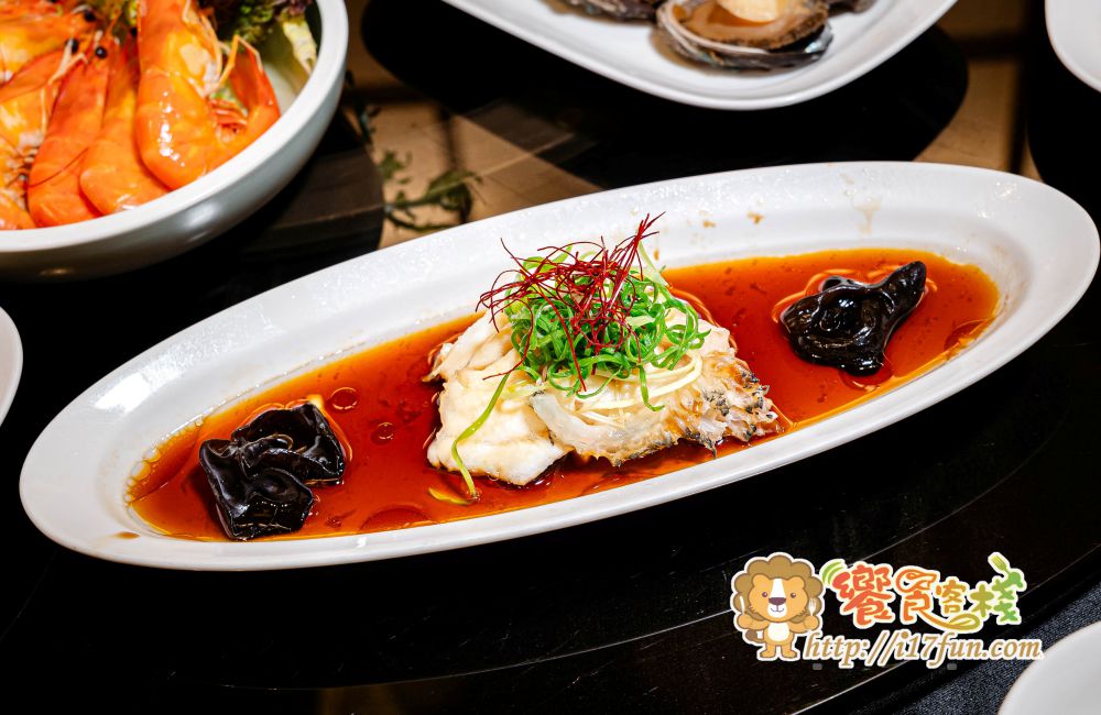 林皇宮奇鮮和漢料理│高雄隱藏版中日料理饗宴!融合烤鴨、港點與日式料理,包廂環境超有質感,適合家庭聚餐、約會與重要宴客場合 - 第31張圖 林皇宮奇鮮和漢料理│高雄隱藏版中日料理饗宴!融合烤鴨、港點與日式料理,包廂環境超有質感,適合家庭聚餐、約會與重要宴客場合