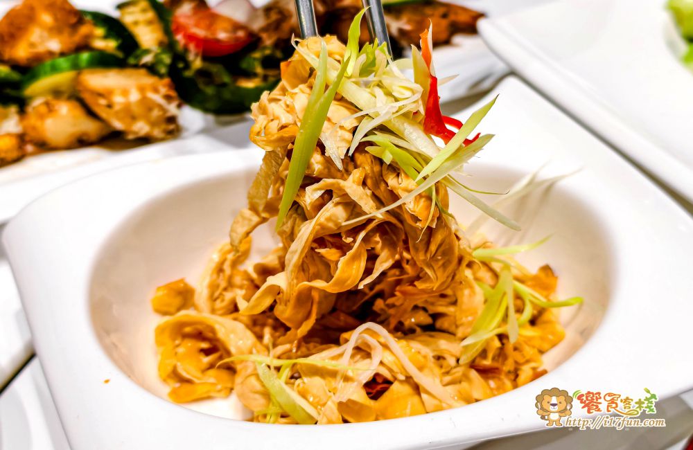 利人天蔬食│顛覆你對蔬食的想像！高雄人氣蔬食餐廳，用最純粹的食材做出最驚豔的美味